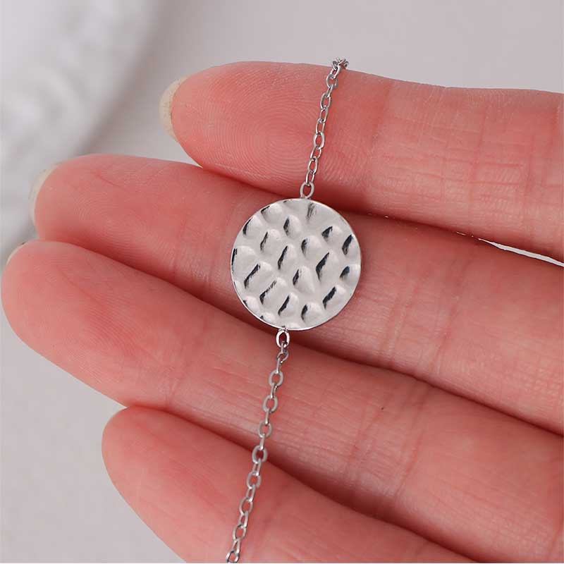 Trendy Ladies Hammered Metal Bracelet in Copper for Everyday Elegance