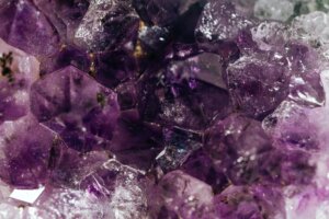Hexingsheng Jewelry | How to Identify and Avoid Toxic or Radioactive Gemstones Hexingsheng Jewelry | How to Identify and Avoid Toxic or Radioactive Gemstones