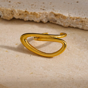 Contemporary Abstract Gold Rings In Fluid Irregular Geometric Shapes