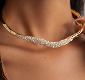 Hexingsheng Jewelry | Descubre el diseño fluido de los collar necklace, materiales y consejos de estilo Descubre el diseño fluido de los collar necklace, materiales y consejos de estilo
