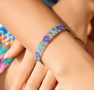 Hexingsheng Jewelry | Contact Introducción al bead weaving: guía para principiantes con mostacillas