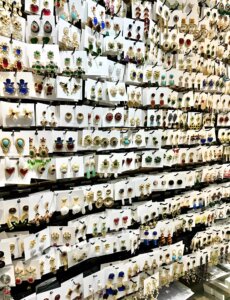 Hexingsheng Jewelry | Yiwu, Guangzhou, or Qingdao: Where Should You Source Your Fashion Jewelry? Yiwu, Guangzhou, or Qingdao: Where Should You Source Your Fashion Jewelry?